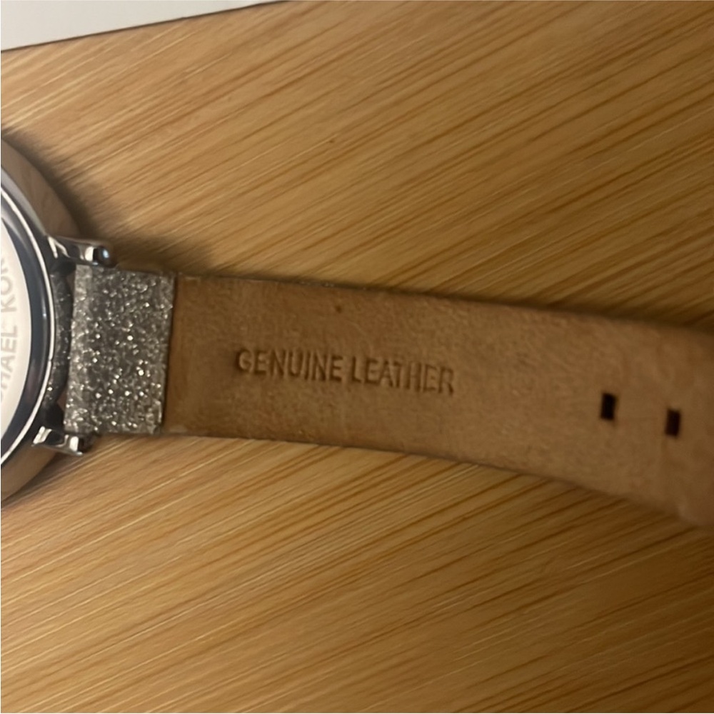 Michael Kors Silver Strap Watch - Picture 8 of 13